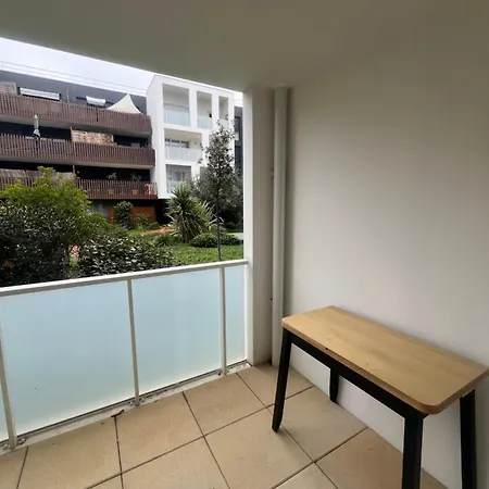 Joli T2 Terrasse Parking Prive Confort Apartment